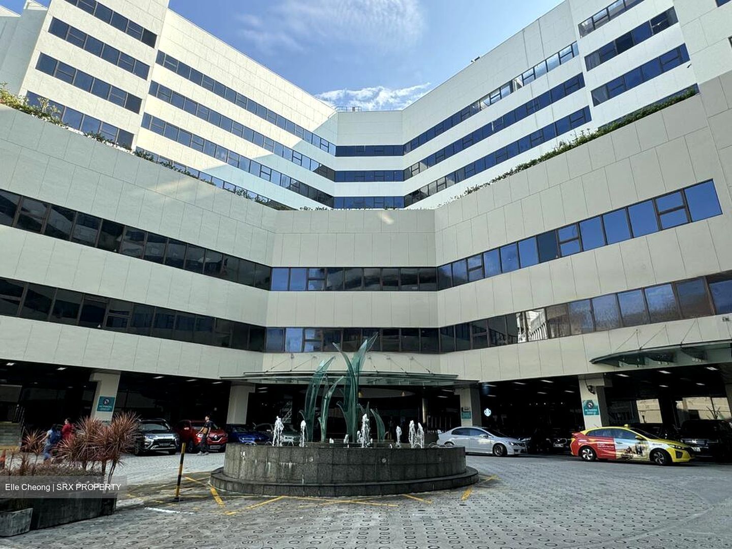 Gleneagles Hospital (D10), Retail #458167921